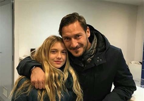 figlia totti chanel